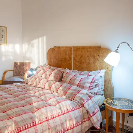 Couette-café Larala' 3*