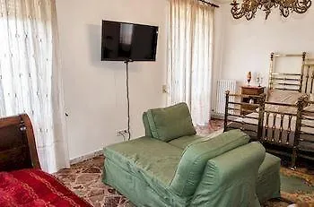 Nocleg ze śniadaniem Larala' 3*