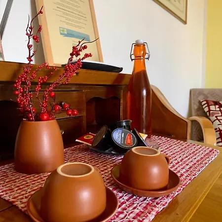 拉罗拉酒店 住宿加早餐酒店 3*